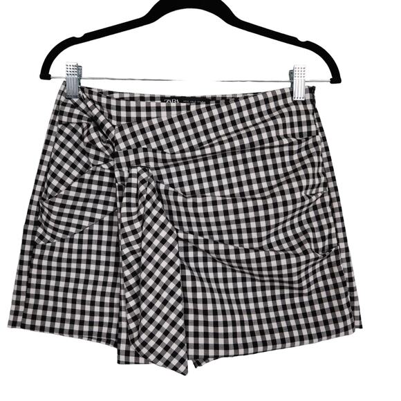 Zara Pants - Zara Womens Gingham Wrap Skort Size Small Black White Preppy Picnic Brunch Date